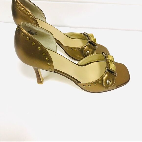 Terry Lewis bronze open toe heels.  Size 8W - Picture 2 of 5